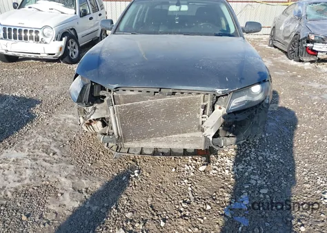 2010 Audi A4 2.0T Premium z USA, uszkodzony, nr VIN WAUFFAFLXAN022931